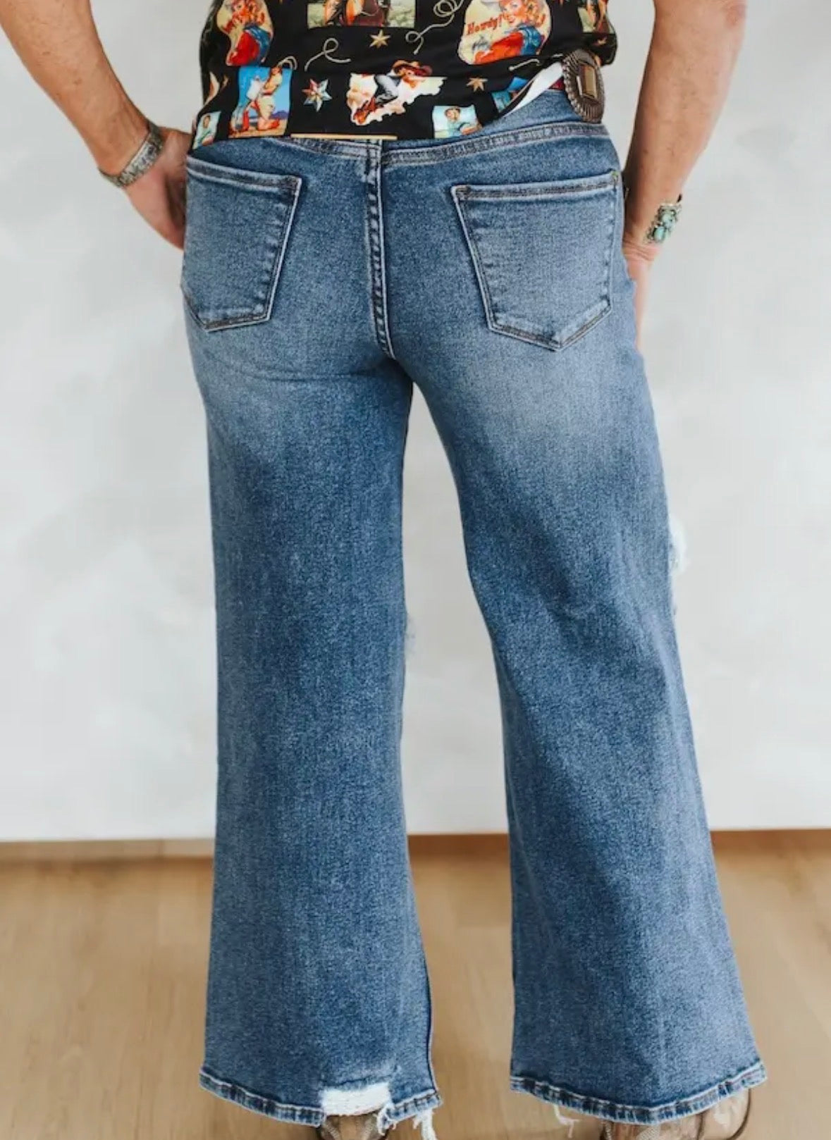 Kalley Distressed Jeans