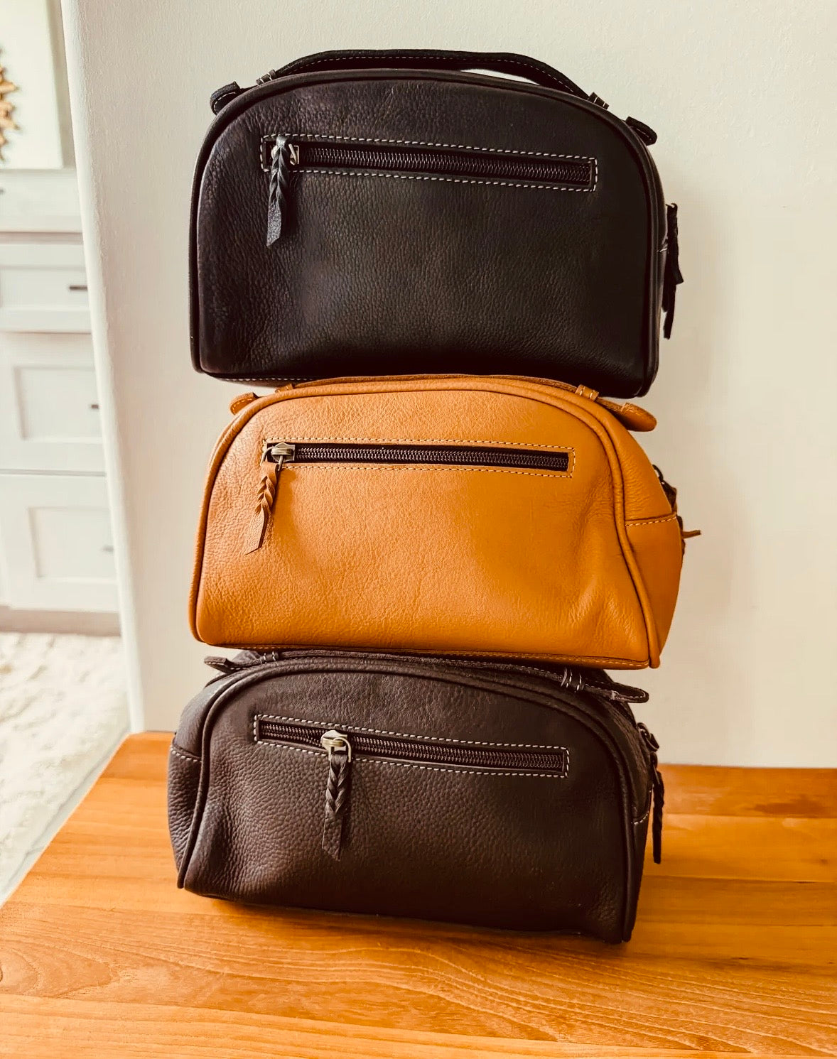 Simple Cowhide - Make Up/Toiletry Bag