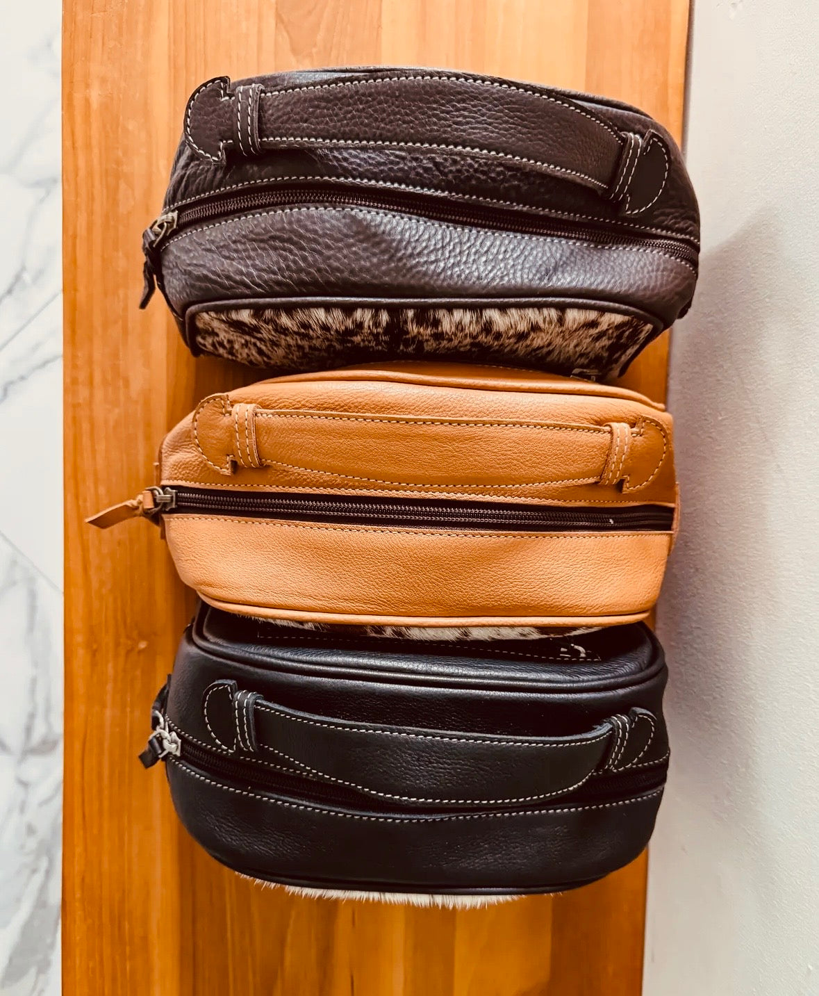 Simple Cowhide - Make Up/Toiletry Bag