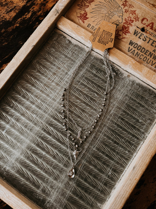 FAUX 3 Layer Western  Styled Pendant Necklace