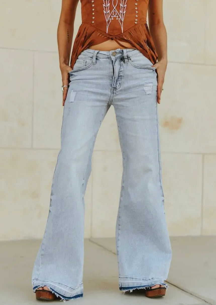 Vintage Light Wash - Raw Hem Trouser