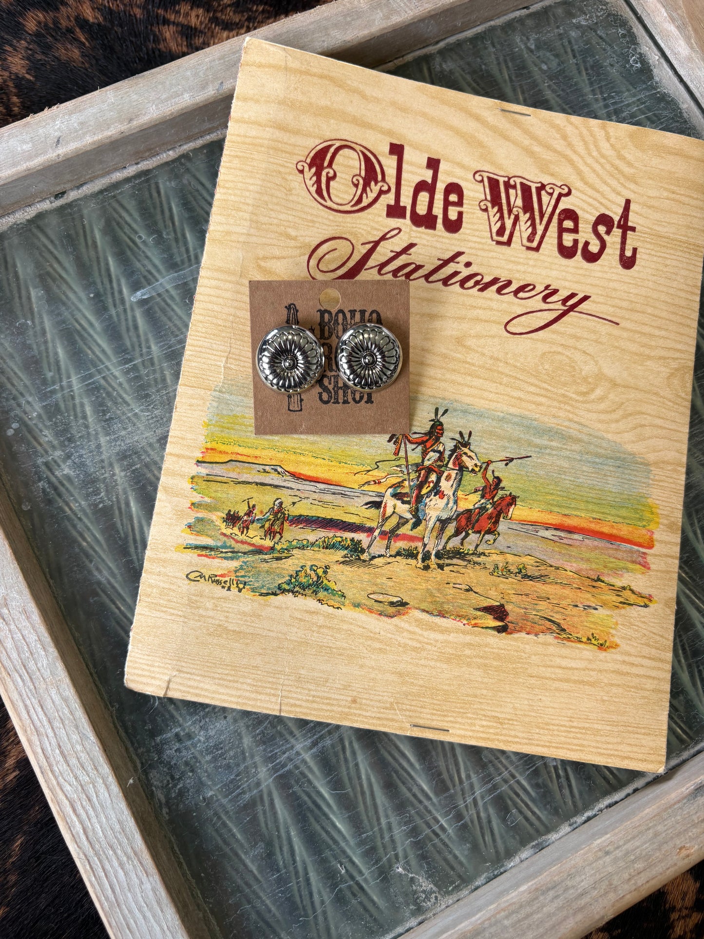 FAUX Western Round Conch Earrings