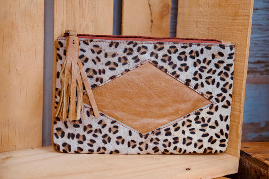 Leopard Clutch