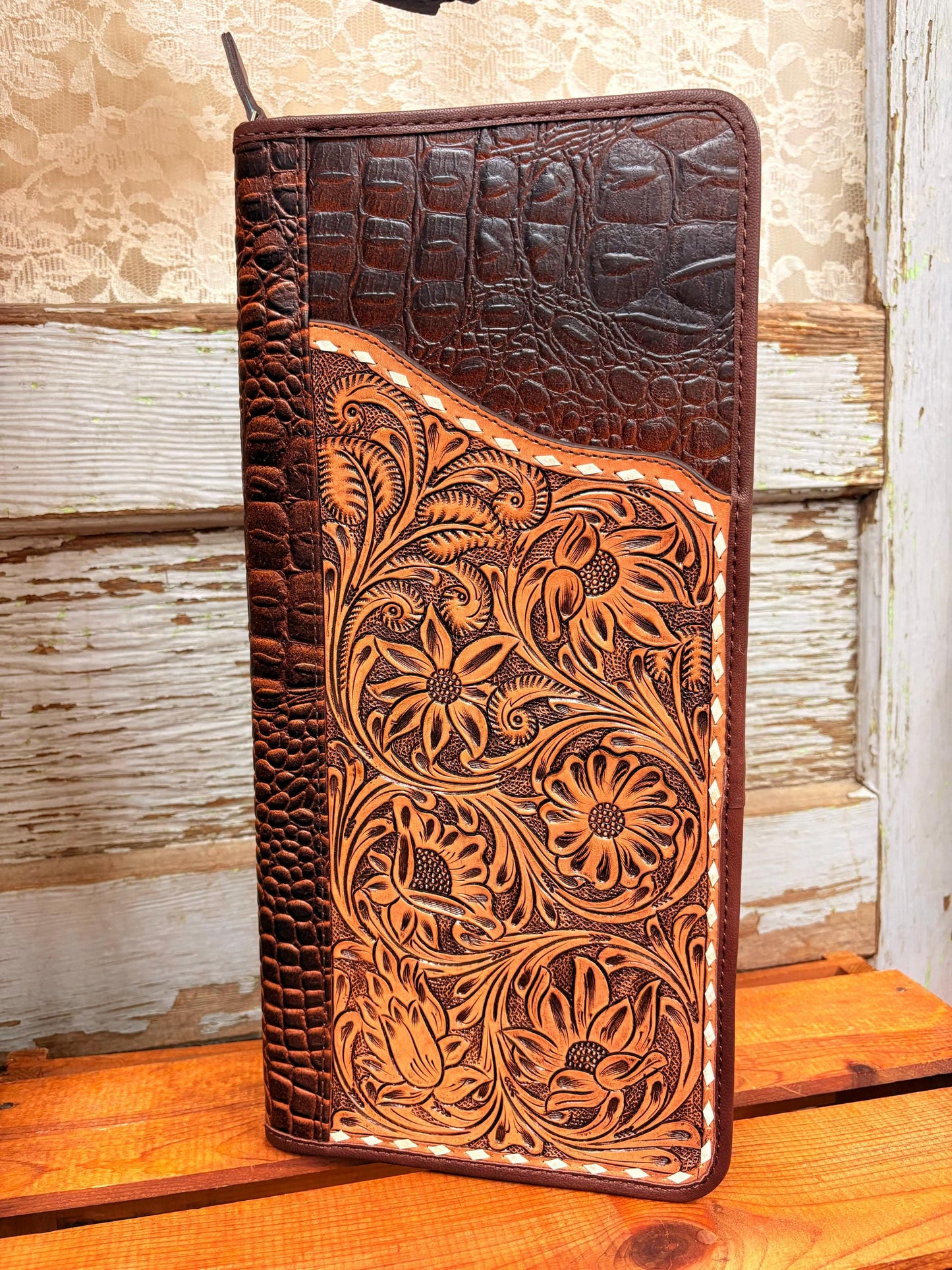 Tooled Jewelry Wallet - Jewelry Box/Case